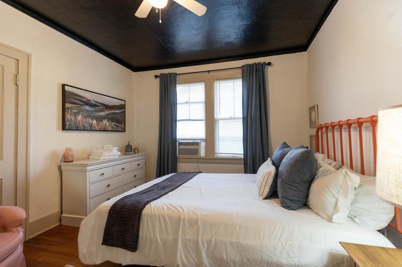 Historic Revival Midtown Memphis Duplex 64 Yes Pets Fast Wifi Free Parking Villa ภายนอก รูปภาพ