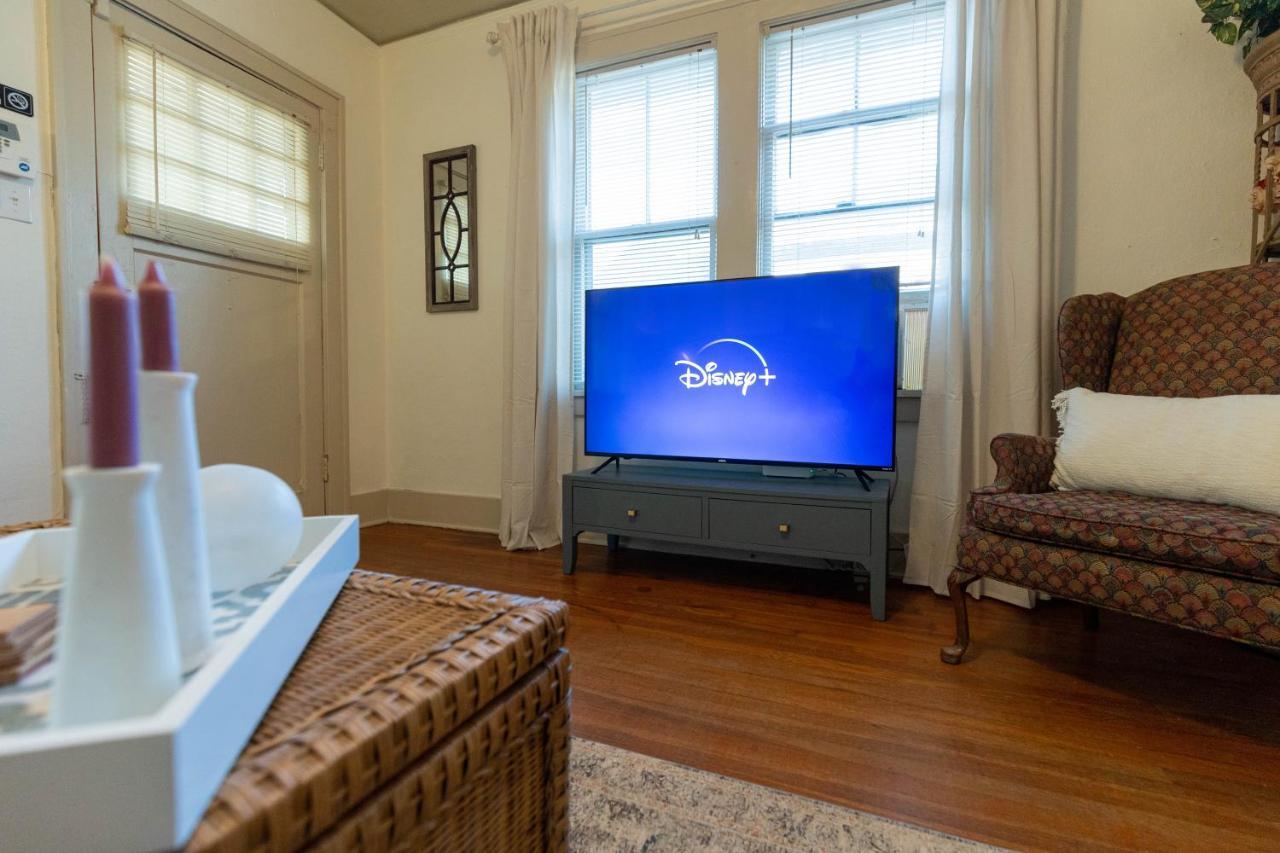 Historic Revival Midtown Memphis Duplex 64 Yes Pets Fast Wifi Free Parking Villa ภายนอก รูปภาพ